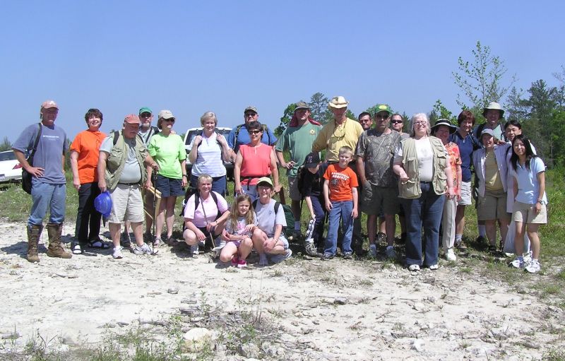 group ready to hunt fossils