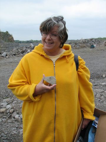 Leisa holding fossil